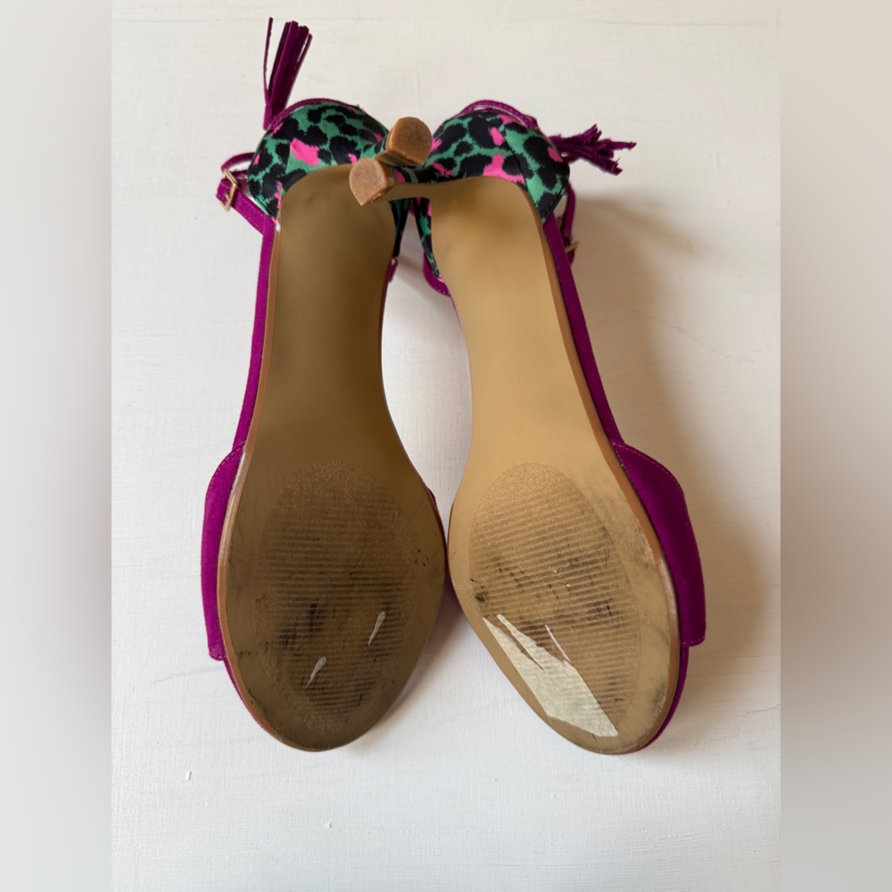 Betsey Johnson RESSY Magenta Heels Bow Back Sz 7.5M EXCELLENT - Picture 6 of 7